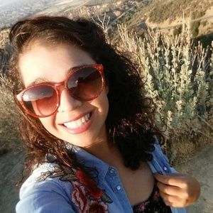 Meet your Posher, Marissa